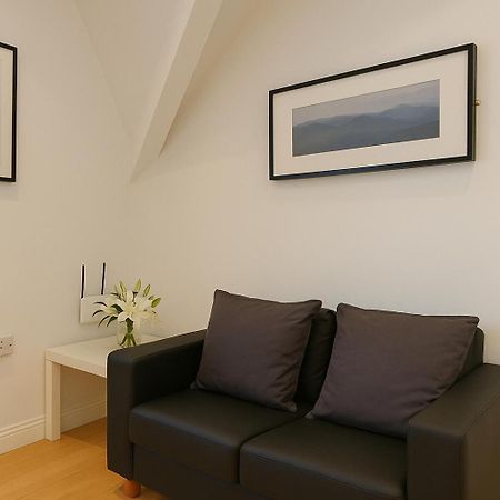 2 Bedroom Apartment Nr City Centre, Uni & Parks 卡迪夫 外观 照片