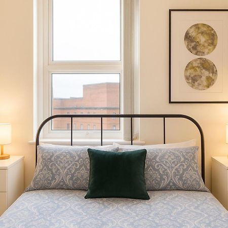 2 Bedroom Apartment Nr City Centre, Uni & Parks 卡迪夫 外观 照片