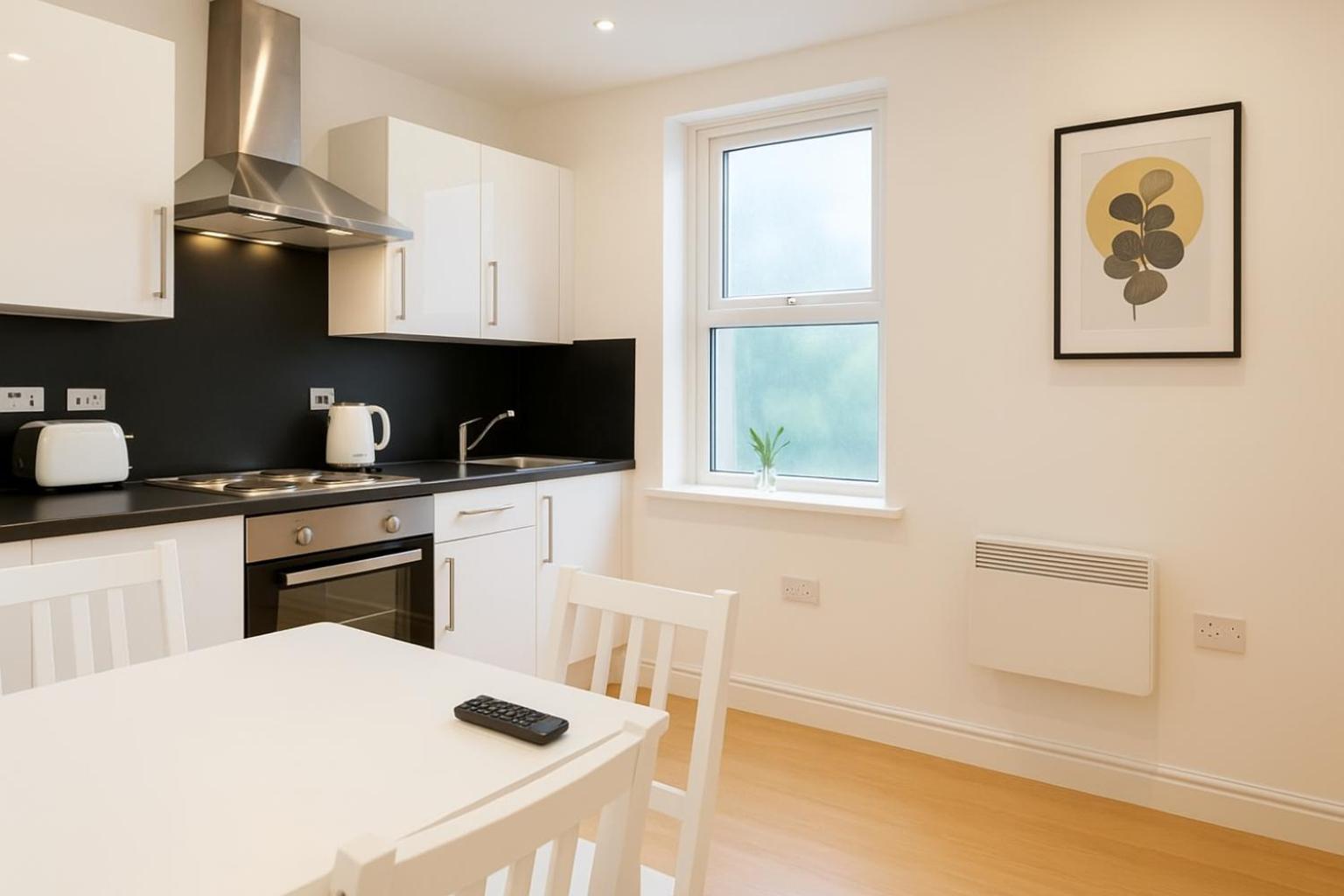 2 Bedroom Apartment Nr City Centre, Uni & Parks 卡迪夫 外观 照片